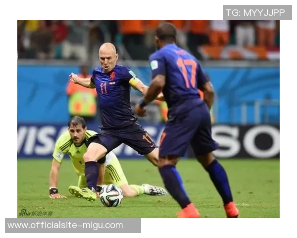 2014年世界杯经典对决回顾荷兰与西班牙的精彩录像重温